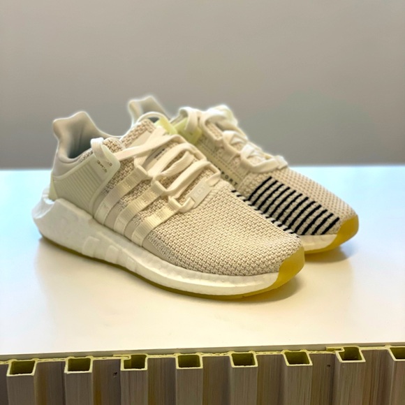 Adidas eqt support 93/17 new in original box juniors